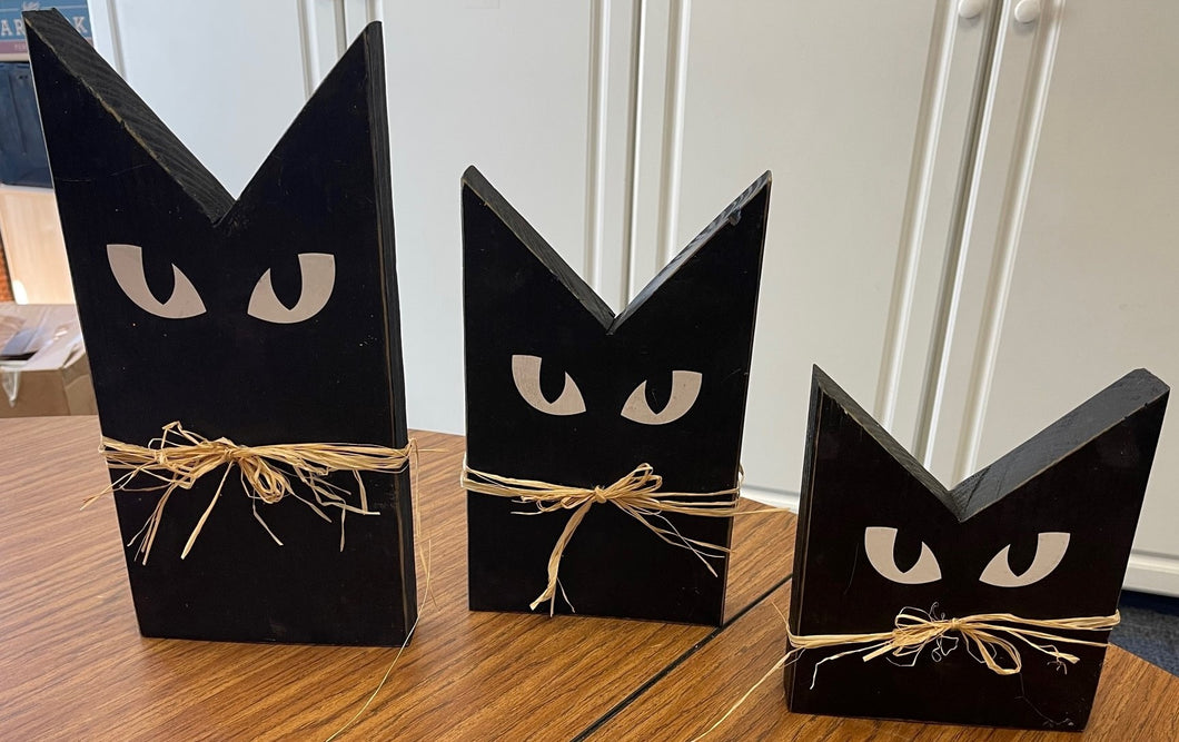 3 Black Wood Cats